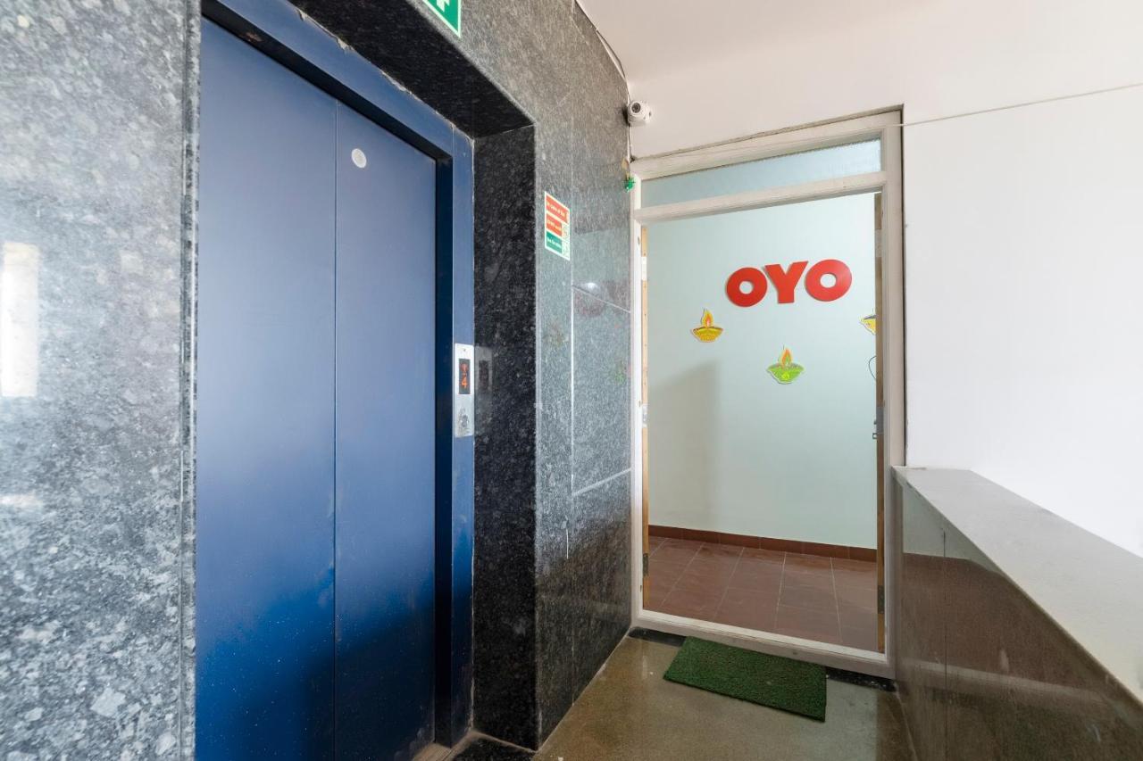 Oyo 49073 Whitefield Comforts Otel Bangalore Dış mekan fotoğraf