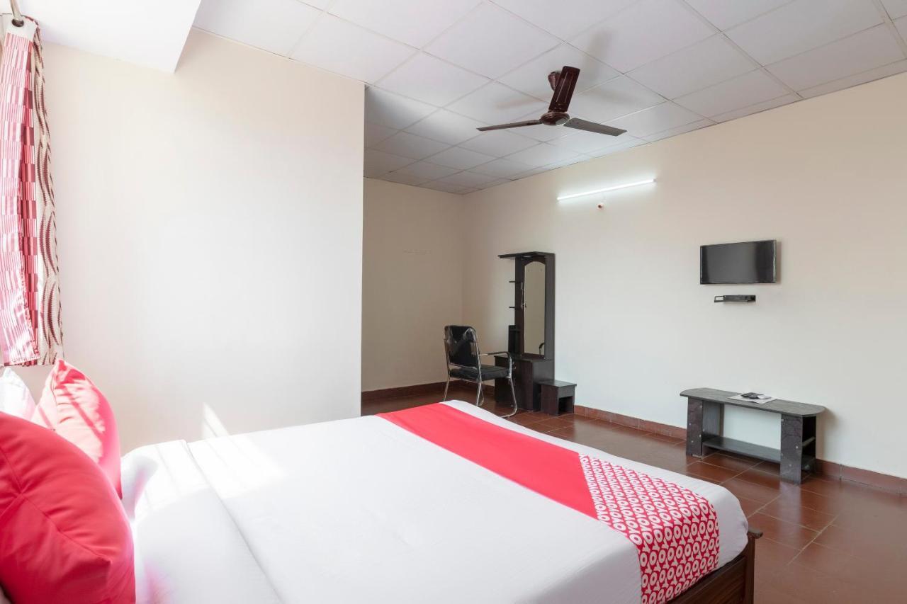 Oyo 49073 Whitefield Comforts Otel Bangalore Dış mekan fotoğraf